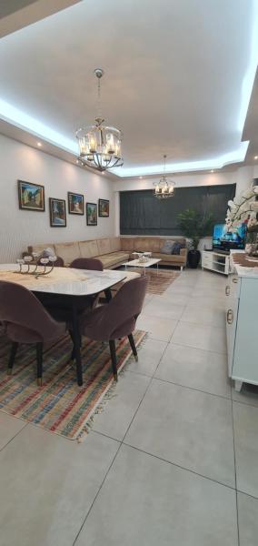 Luxury Apartment full marina view next to the beach in the heart of Dubai Marina
